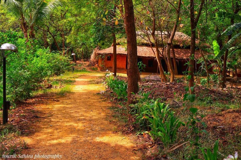 Theatre House, Farmstay Shānti Niketan Екстериор снимка